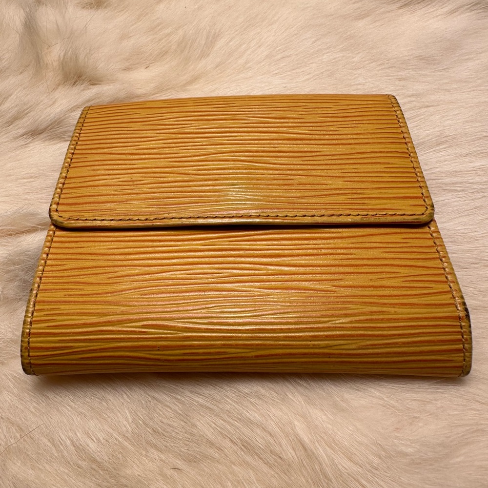 Louis Vuitton Yellow & Purple Epi Wallet - Picture 2 of 10